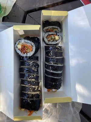 야채김밥과 매운진미채김밥 그리고 새우탕컵라면